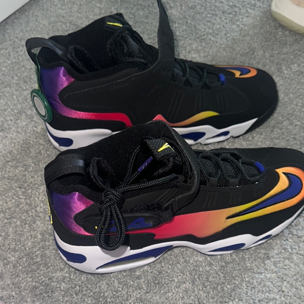 Men’s NIKE AIRMAX GRIFFY